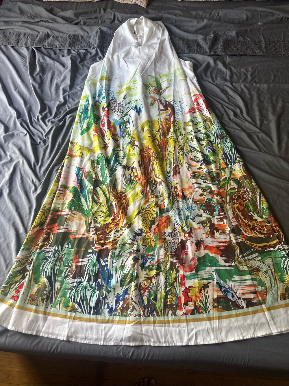 Cross-Neck Tropical Watercolor Print Maxi Dress - Picture 4 of 10